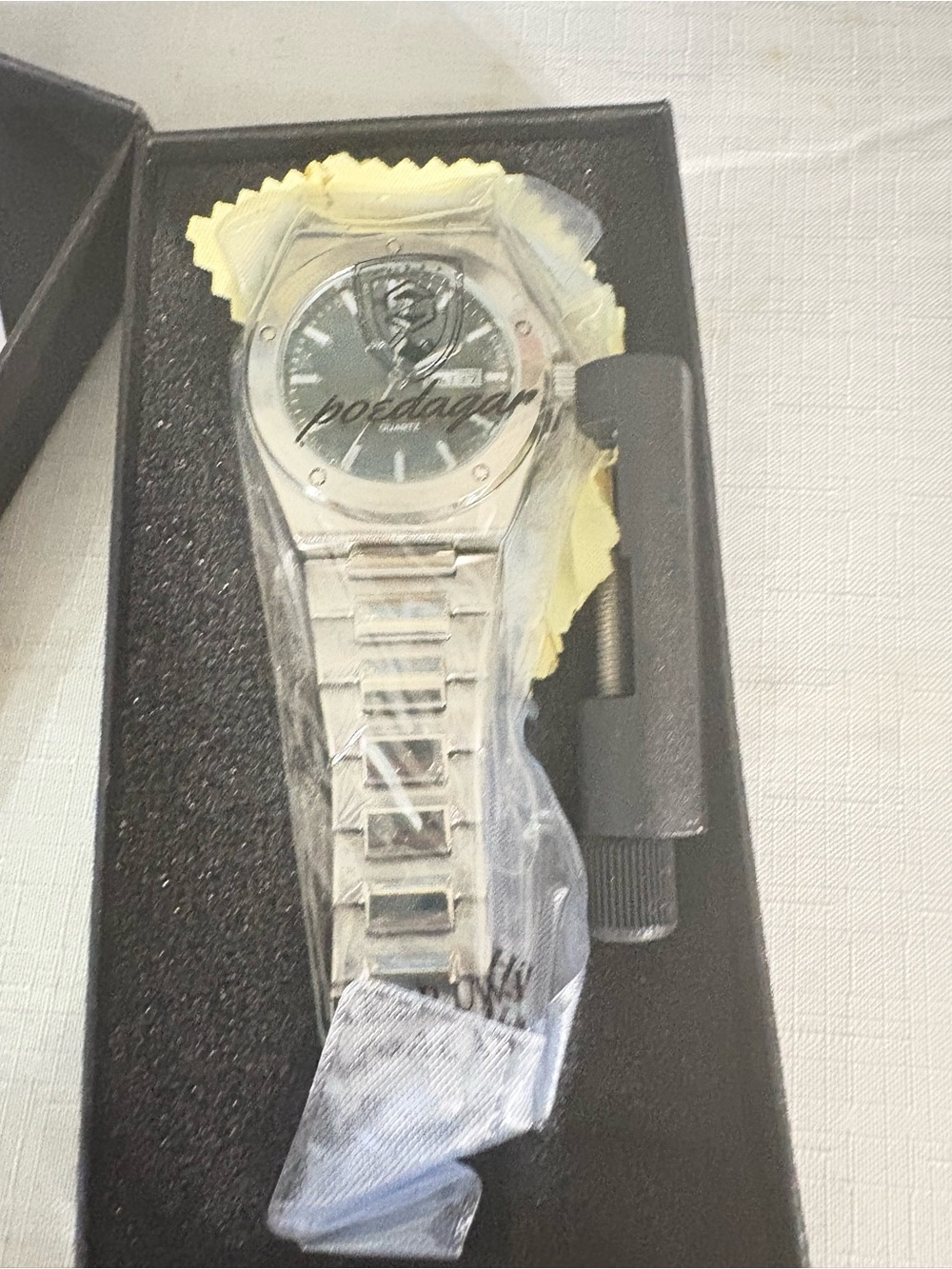Poedagar Stainless Steel Men's Watch - Silver with Dark Dial NIB